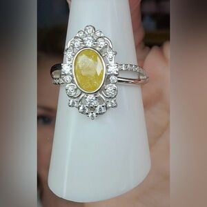 Women’s ring. Size 7. NWT.